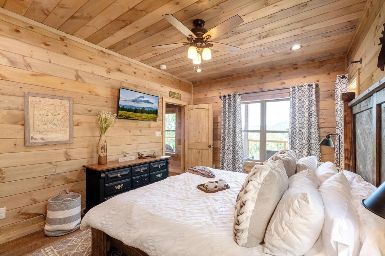 New / 3 King Suites / Sleeps12 / View / 5 Mi To Pf / Hot Tub 塞维尔维尔 外观 照片