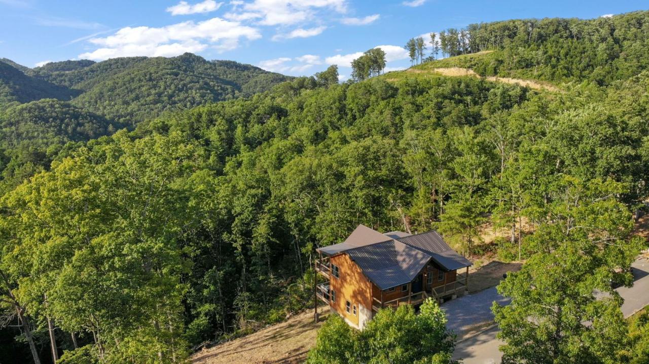 New / 3 King Suites / Sleeps12 / View / 5 Mi To Pf / Hot Tub 塞维尔维尔 外观 照片