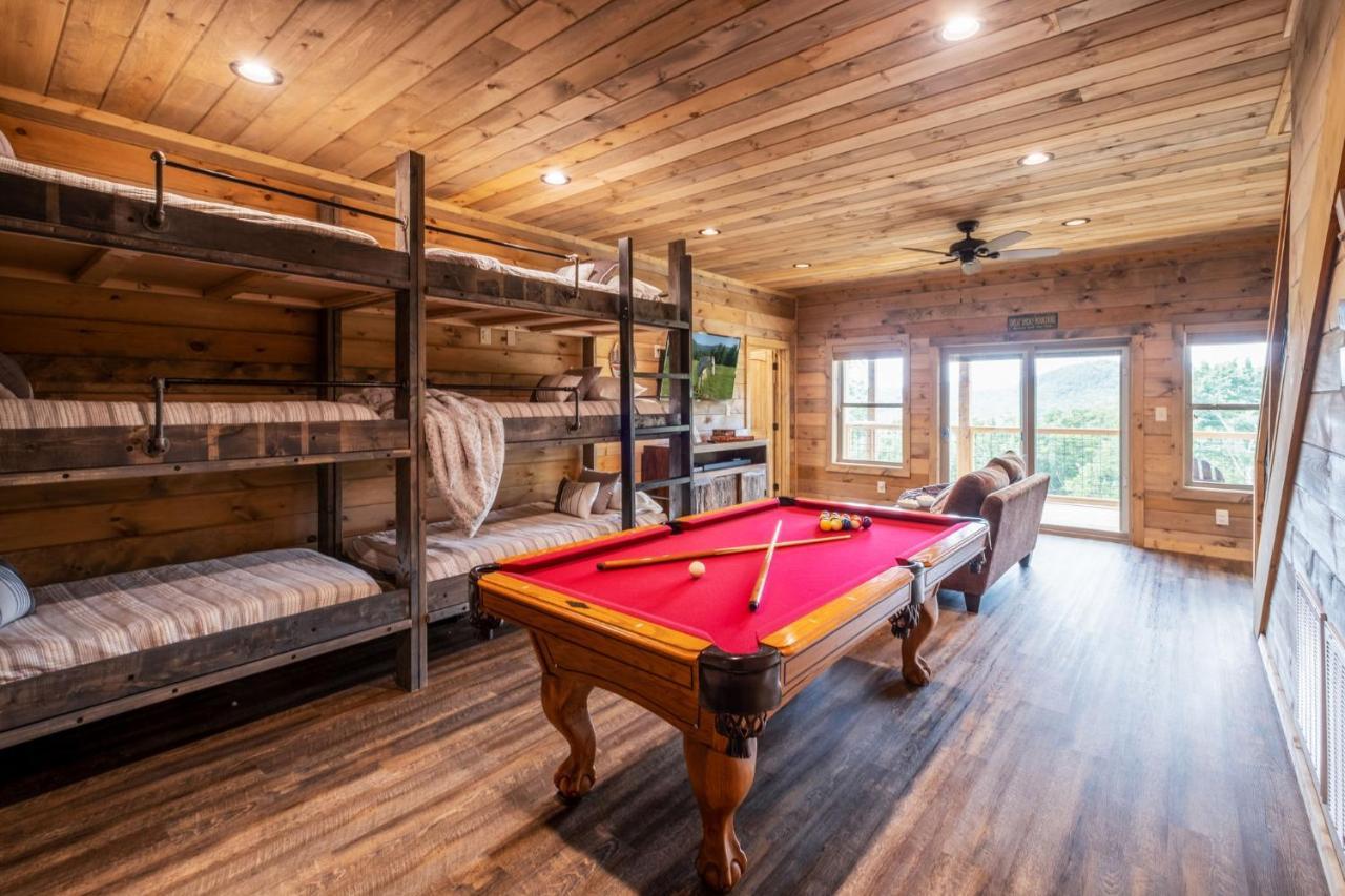 New / 3 King Suites / Sleeps12 / View / 5 Mi To Pf / Hot Tub 塞维尔维尔 外观 照片