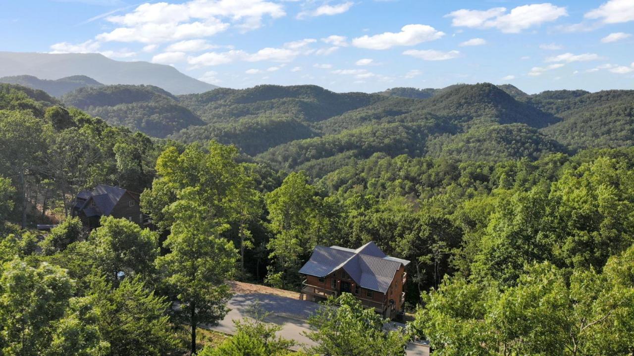 New / 3 King Suites / Sleeps12 / View / 5 Mi To Pf / Hot Tub 塞维尔维尔 外观 照片